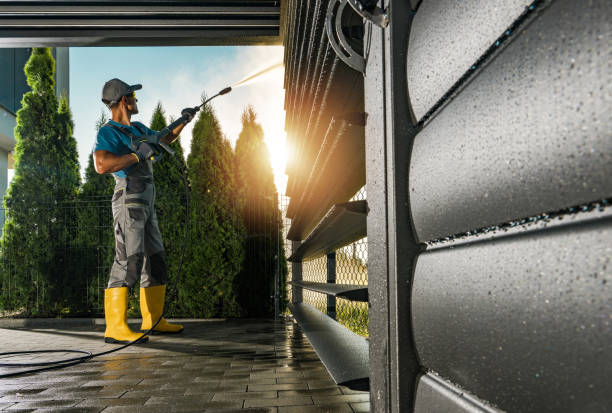 Best Fence Cleaning  in Roosevelt, NY